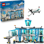 LEGO 60502 CITY Aeroporto con Aereo Giocattolo - Modello in Miniatura con Terminal, Aeroplano, Rimorchiatore - 8 ANNI+