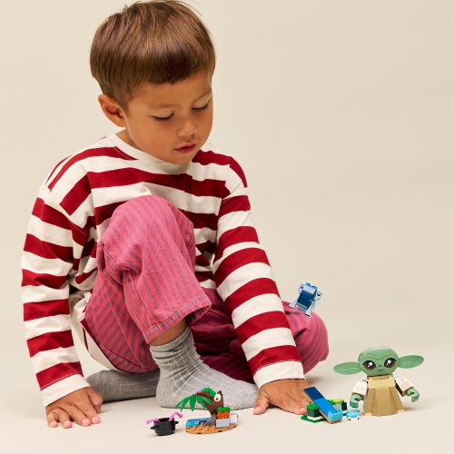 LEGO 75443 STAR WARS La Casa di Grogu - Giocattolo da Costruire con Personaggio Grogu, Rana Sorgan, Catapulta e Biscotti Blu