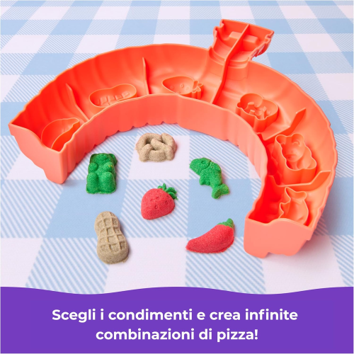  KINETIC SAND PIZZA, Set di Gioco Squish Pizza, con 452 g di Sabbia e 5 Attrezzi - 5 ANNI+