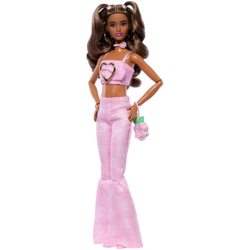MATTEL JJN72  BARBIE FASHIONISTAS, Deluxe Style, n. 12, bambola dai capelli castani mossi e top in denim rosa - 4 ANNI+