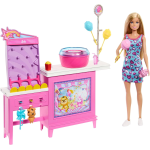 BARBIE Malibu e chiosco zucchero filato, set con bambola e 20 accessori inclusi - 3 ANNI+