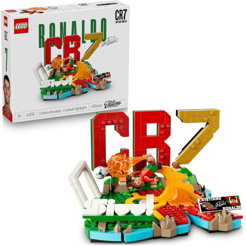 LEGO 43012 EDITIONS Cristiano Ronaldo – Highlights Calcistici Giocattolo - Modello 3D da Esposizione con Minifigure da Collezione